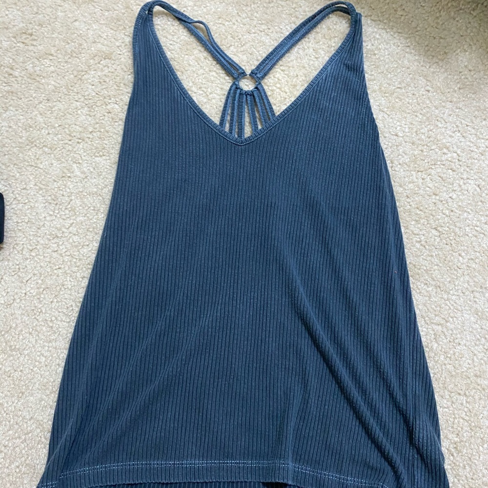 American eagle tank w ring design in the back